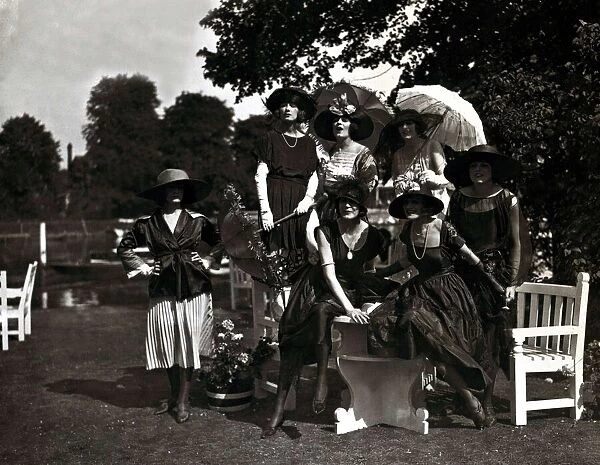 Ascot fashion - June 1921 Woman dressed for Ascot A Anderson; P Sellich