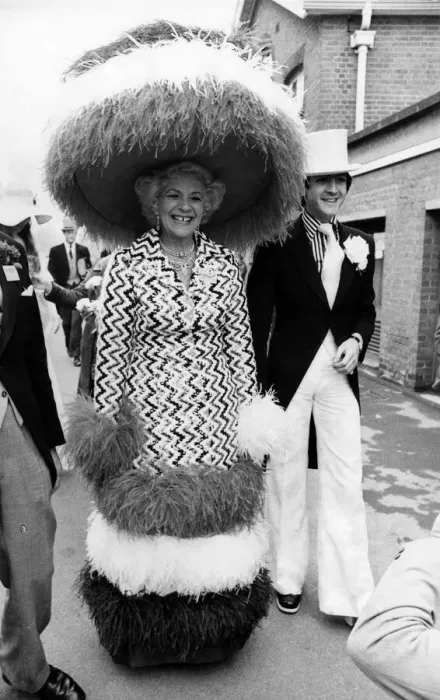 Framed Print : Ascots Mad Hatter'Mrs. Gertrude Shilling arrives at the races with her