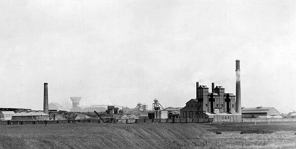 Ashingtons life and blood - the colliery. 28th May 1932