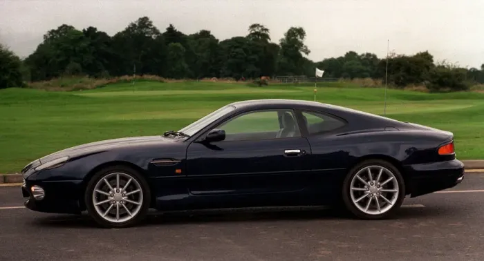 Framed Print : The Aston Martin V12 Vantage, pictured at Dalmahoy Hotel near Edinburgh