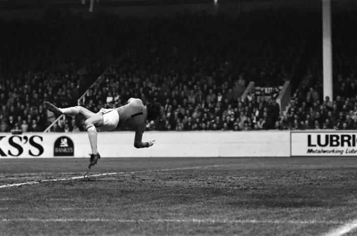 Framed Print : Aston Villa 1-3 Liverpool, Division One match held at Villa Park. 8th December 1979