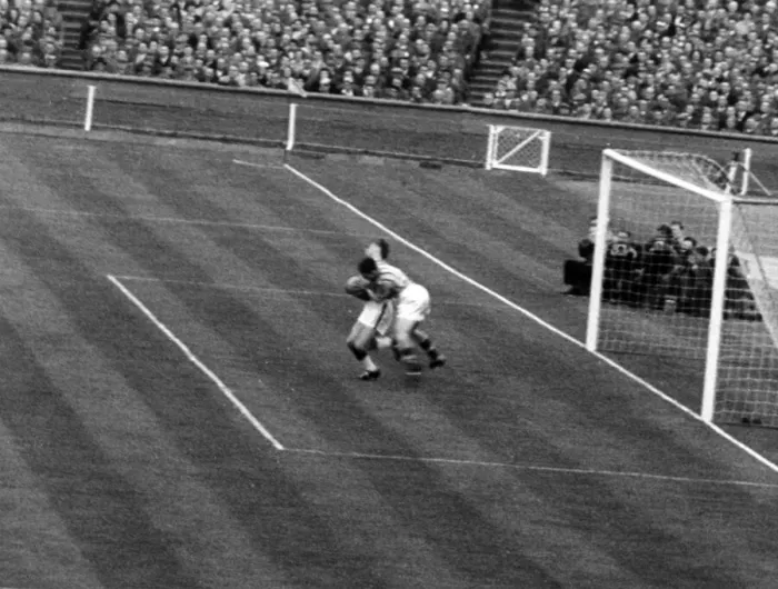 Framed Print : Aston Villa 2-1 Manchester United, FA Cup Final 1957, Wembley Stadium