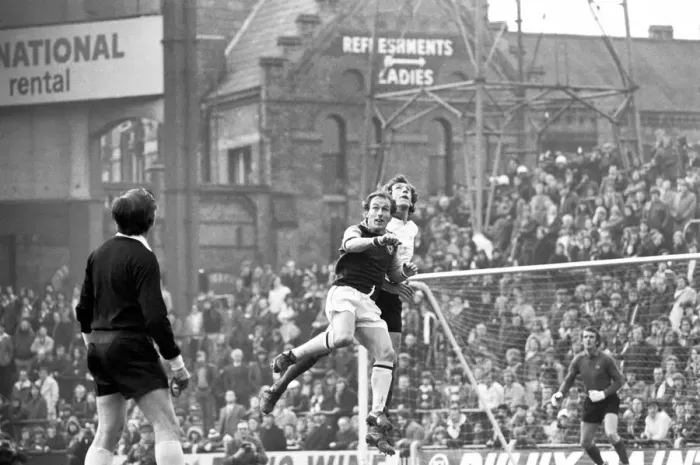 Framed Print : Aston Villa F. C. vs. Manchester United F. C. February 1975 75-01050-011 Framed Print : Aston Villa F. C. vs. Manchester United F. C. February 1975 75-01050-011