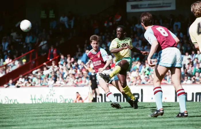 Framed Print : Aston Villa v Norwich City, league match at Villa Park April 1990