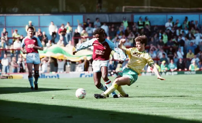 Framed Print : Aston Villa v Norwich City, league match at Villa Park April 1990
