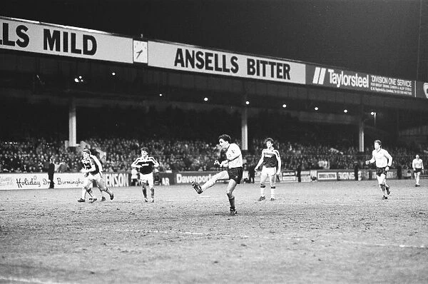 Aston Villa v Oxford United League Cup semi final 1st leg match at Villa Park March 1986