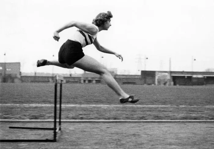 Framed Print : Athlete Pam Elliott. P006209