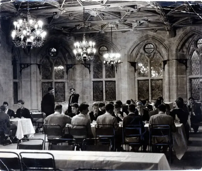 Framed Print : Atlantic College - St Donats Castle - Boys of 16 different nationalities sit for Framed Print : Atlantic College - St Donats Castle - Boys of 16 different nationalities sit for