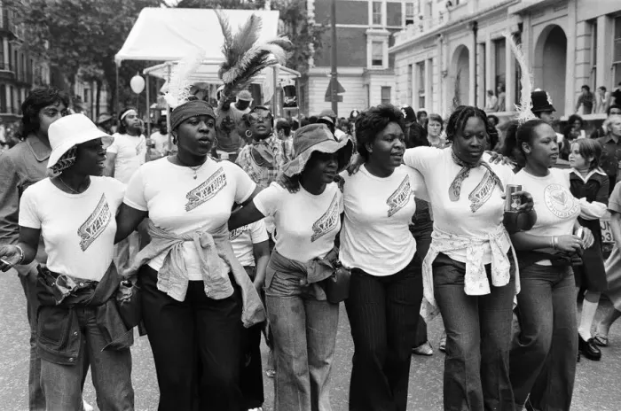 Framed Print : Atmosphere at the Notting Hill Carnival. 29th August 1976 Framed Print : Atmosphere at the Notting Hill Carnival. 29th August 1976