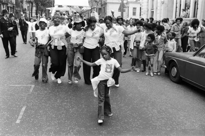 Framed Print : Atmosphere at the Notting Hill Carnival. 29th August 1976 Framed Print : Atmosphere at the Notting Hill Carnival. 29th August 1976