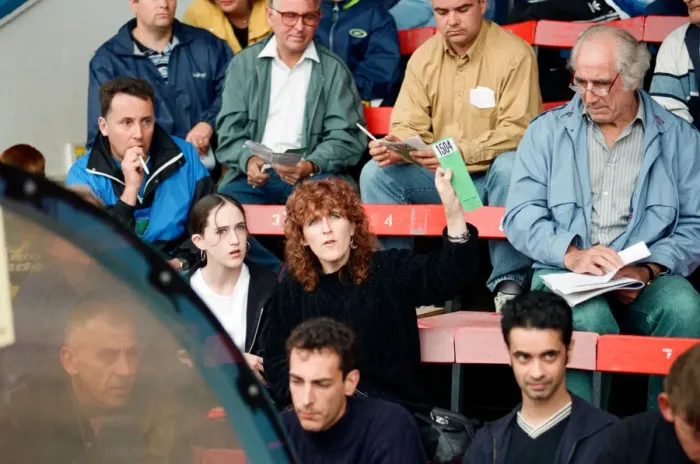 Framed Print : Auction at Elm Park. Reading, 27th September 1998