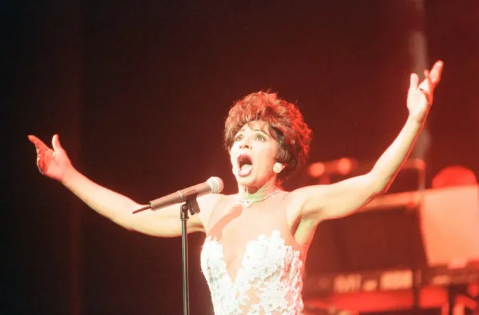 Framed Print : An Audience with Shirley Bassey, Television Special at the Empire Theatre, Liverpool Framed Print : An Audience with Shirley Bassey, Television Special at the Empire Theatre, Liverpool