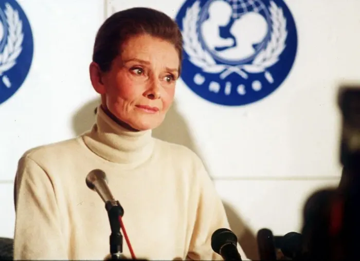 Framed Print : Audrey Hepburn actress speaking at UNICEF. September 1992 Framed Print : Audrey Hepburn actress speaking at UNICEF. September 1992