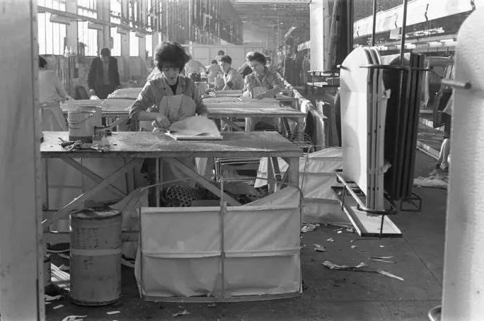 Framed Print : The Austin Mini production line at Longbridge. 10th March 1963 Framed Print : The Austin Mini production line at Longbridge. 10th March 1963