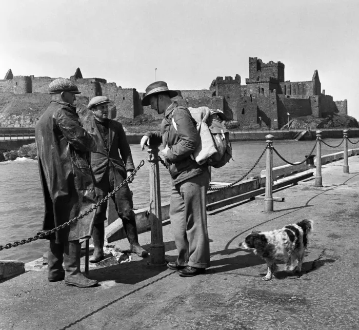 Framed Print : Australian David Hunt at Peel Castle in Peel, Isle of Man. May 1954 Framed Print : Australian David Hunt at Peel Castle in Peel, Isle of Man. May 1954