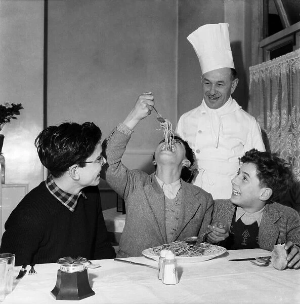 Australian, Italian and French boys visit England. February 1953 D864-001