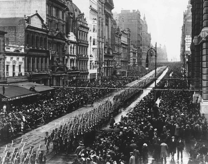 Framed Print : Australian troops marching through Melbourne prior to embarking for France