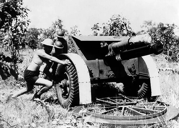 Australian troops prepare coastal defences against possible Japanese invasion. WW2