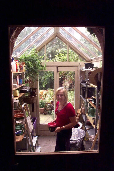 Author Sue Townsend in her house in Leicester - July 1999