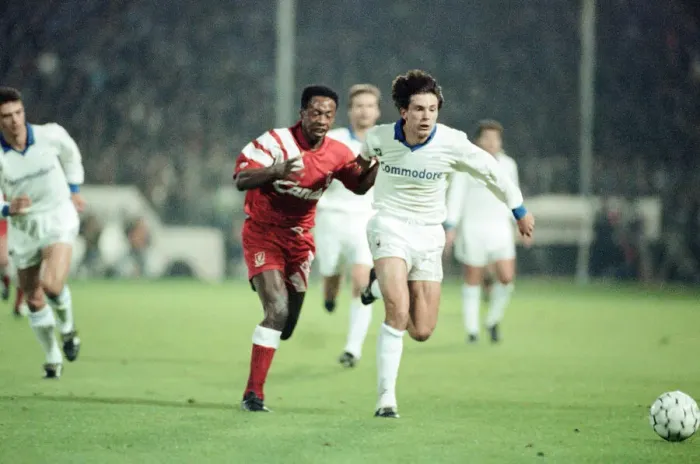 Framed Print : Auxerre 2-0 Liverpool, UEFA Cup Second Round 1st Leg match at Stade de l Framed Print : Auxerre 2-0 Liverpool, UEFA Cup Second Round 1st Leg match at Stade de l