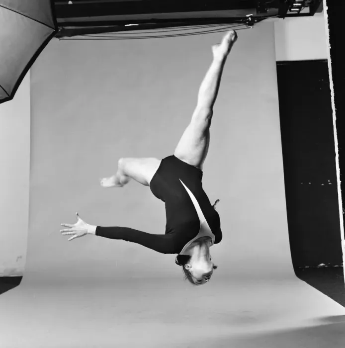 Framed Print : Avril Lennox, British Gymnast, Daily Mirror Studio, London, Tuesday 14th January 1975 Framed Print : Avril Lennox, British Gymnast, Daily Mirror Studio, London, Tuesday 14th January 1975