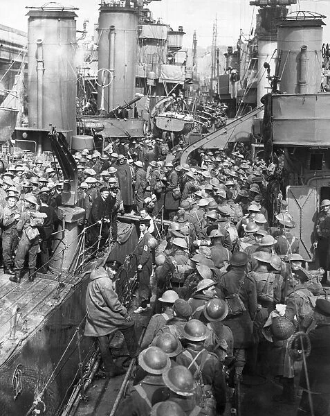 B. E. F return from Dunkirk on The Skylark transport ship. 3rd June 1940