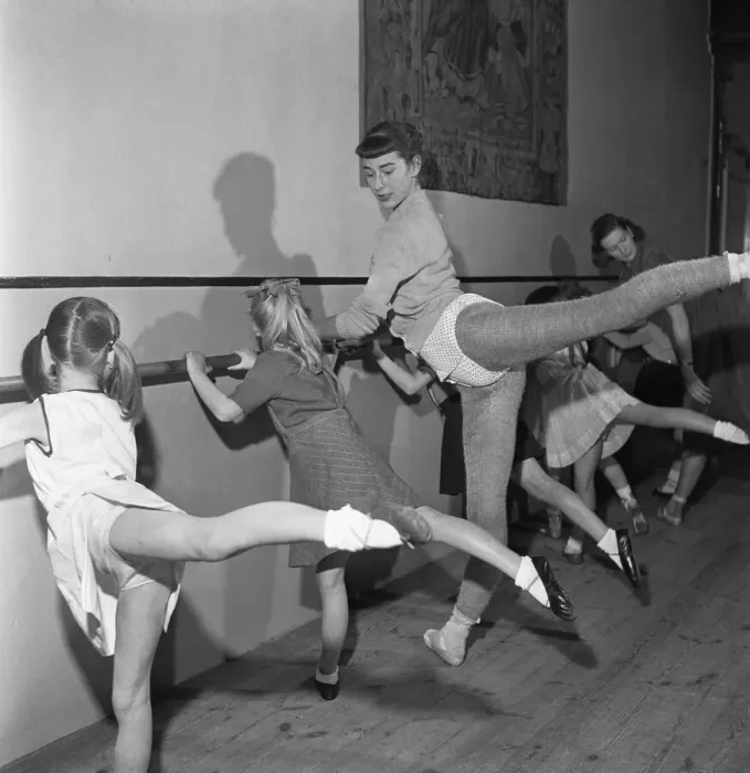 Framed Print : Baby classes and young children who have their ballet lessons at the Rambert School in Framed Print : Baby classes and young children who have their ballet lessons at the Rambert School in