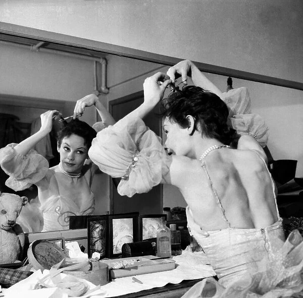 Ballet Dancer Belinda wright in her dressing room. April 1953 D2112-002