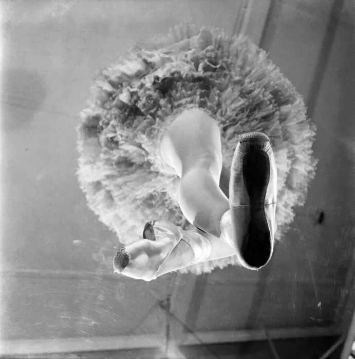 Framed Print : Ballet Dancer. Valerie Tayler. January 1953 D275-001