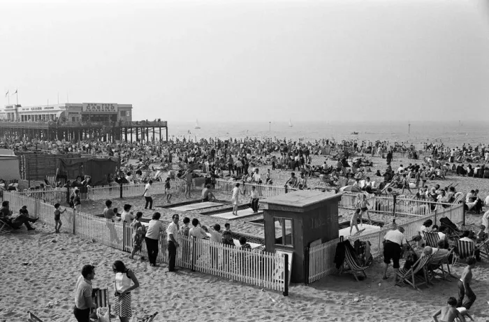 Framed Print : Bank holiday scenes at Margate, Kent. 27th August 1967