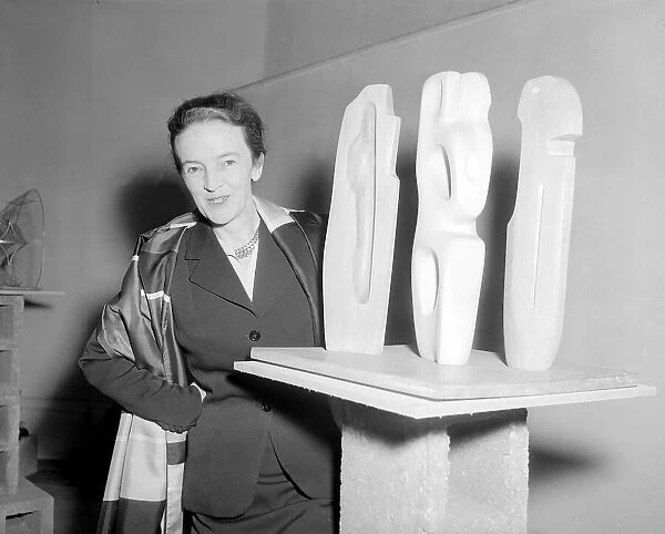 Barbara Hepworth Artist and Sculpturer - March 1953 wins prize for her wood carving