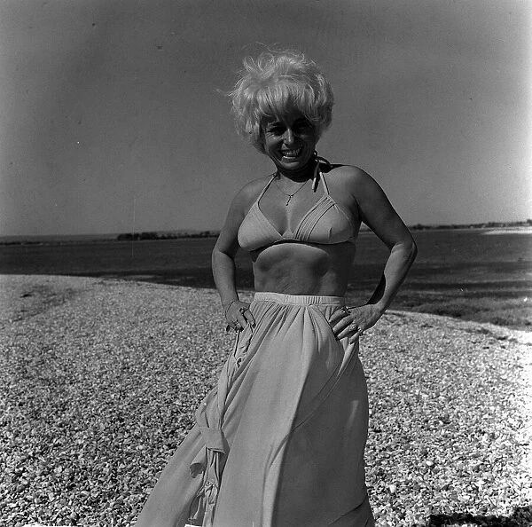 Barbara Windsor takes a break from filming of Shakespeare