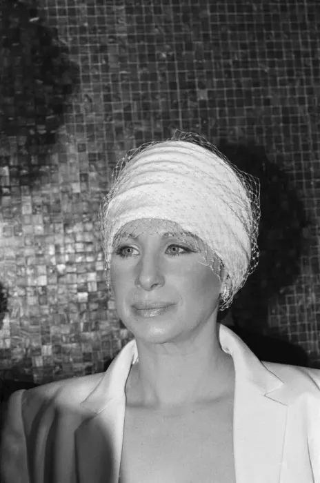 Framed Print : Barbra Streisand attends the Royal Charity Premiere of Yentl at the Leicester Square Framed Print : Barbra Streisand attends the Royal Charity Premiere of Yentl at the Leicester Square