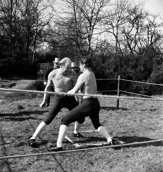 Bare knuckle fighting on Hampstead Heath today. April 1953 D1883-001
