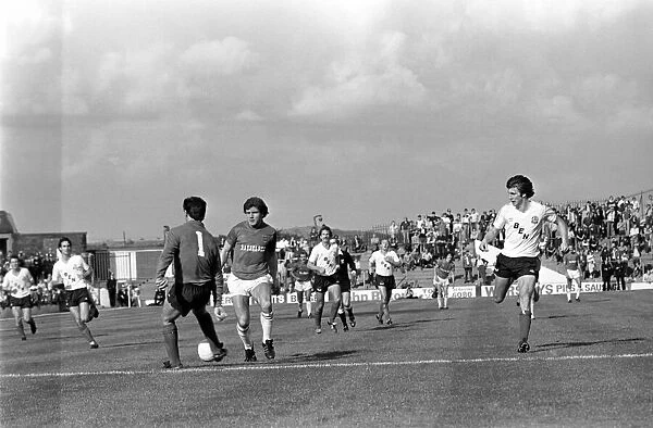 Barnsley 3 v. Bolton 0. September 1981 MF03-08-110