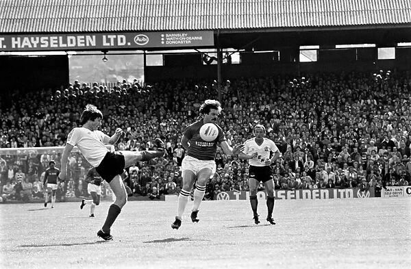Barnsley 3 v. Bolton 0. September 1981 MF03-08-088