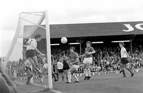 Barnsley 3 v. Bolton 0. September 1981 MF03-08-0077