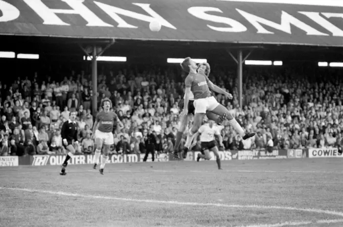 Framed Print : Barnsley 3 v. Bolton 0. September 1981 MF03-08-046 Framed Print : Barnsley 3 v. Bolton 0. September 1981 MF03-08-046