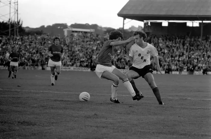 Framed Print : Barnsley 3 v. Bolton 0. September 1981 MF03-08-058 Framed Print : Barnsley 3 v. Bolton 0. September 1981 MF03-08-058