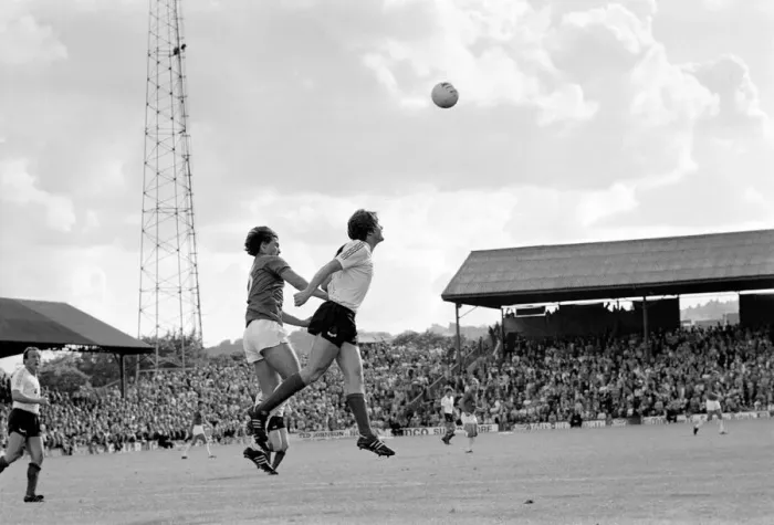 Framed Print : Barnsley 3 v. Bolton 0. September 1981 MF03-08-074 Framed Print : Barnsley 3 v. Bolton 0. September 1981 MF03-08-074