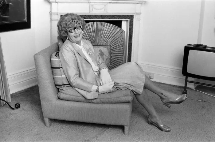 Framed Print : Barry Humphries as Dame Edna Everage. 18th September 1981 Framed Print : Barry Humphries as Dame Edna Everage. 18th September 1981