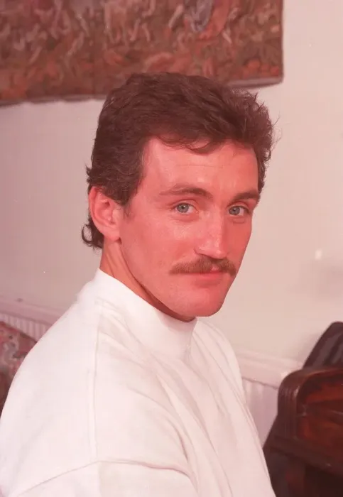 Framed Print : BARRY MCGUIGAN, BOXER, IN PHOTOCALL AT HIS HOME 13  /  09  /  1991