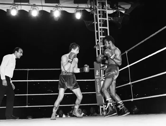 Framed Print : Barry McGuigan vs Eusebio Pedroza at Queens Park Rangers football stadium, Loftus Road Framed Print : Barry McGuigan vs Eusebio Pedroza at Queens Park Rangers football stadium, Loftus Road
