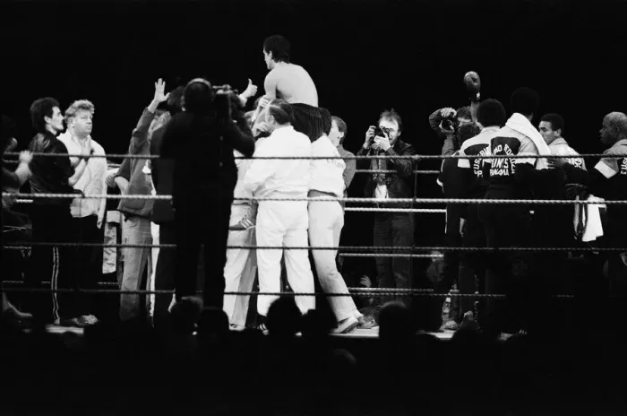 Framed Print : Barry McGuigan vs Eusebio Pedroza at Queens Park Rangers football stadium, Loftus Road Framed Print : Barry McGuigan vs Eusebio Pedroza at Queens Park Rangers football stadium, Loftus Road
