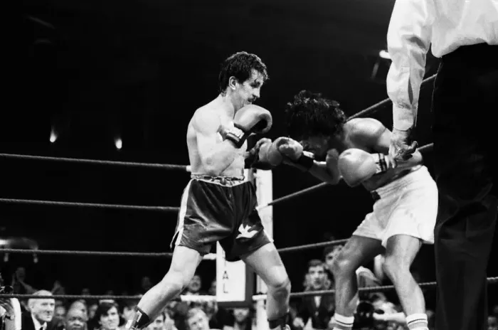 Framed Print : Barry McGuigans comeback fight against Nicky Perez, Alexandra Pavillion, London Framed Print : Barry McGuigans comeback fight against Nicky Perez, Alexandra Pavillion, London