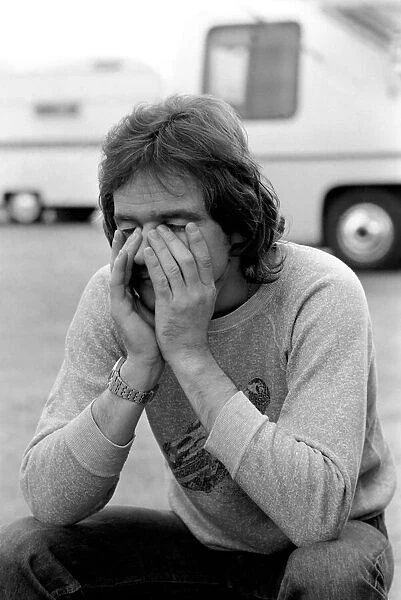 Barry Sheene looking tired. August 1977