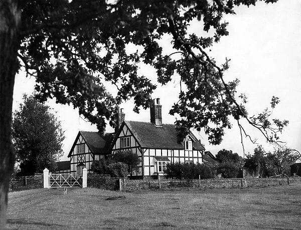 Barthomley (Cheshire). Barthomley school, life has changed little in c centuries
