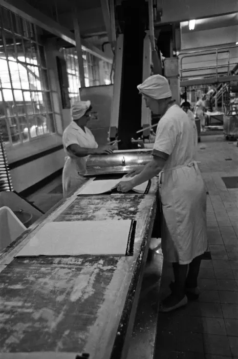 Framed Print : Bassets confectionery factory, Owlerton, Sheffield. 4th September 1967
