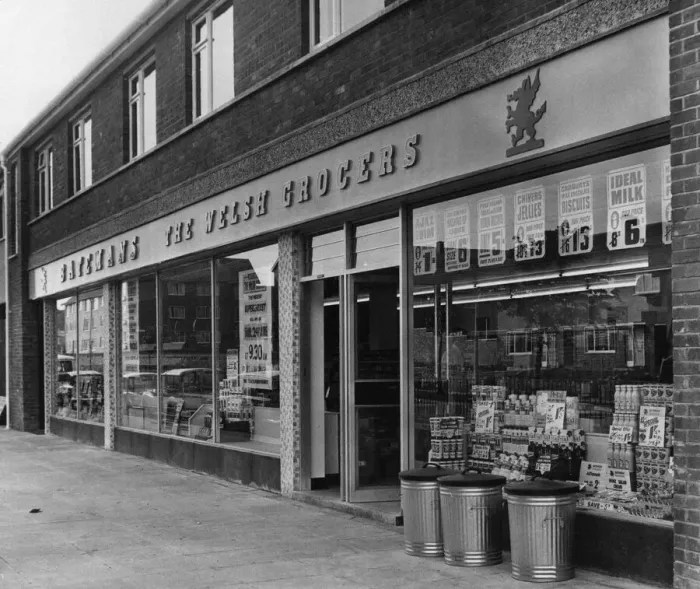 Framed Print : Batemans, The Welsh Grocers, new supermarket at Caerau Lane, Ely, Cardiff, Wales