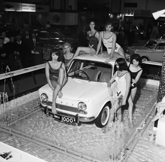 Framed Print : Bathing beauties with the new Simca 1000 in display fountains at the Earls Court Motor Framed Print : Bathing beauties with the new Simca 1000 in display fountains at the Earls Court Motor